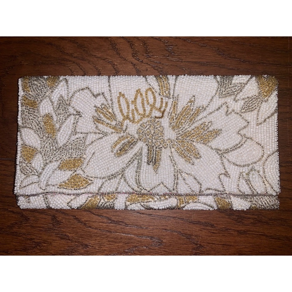 NEW Lilly Pulitzer Vintage White Gold Beaded Clutch Bag Purse Wallet